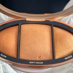 💎 TOO FACED Born This Way, Turn up The Light Highlighter Palette, DEEP✨A69